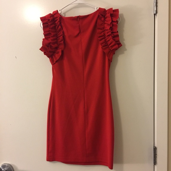 Red dress with ruffles - Picture 4 of 5